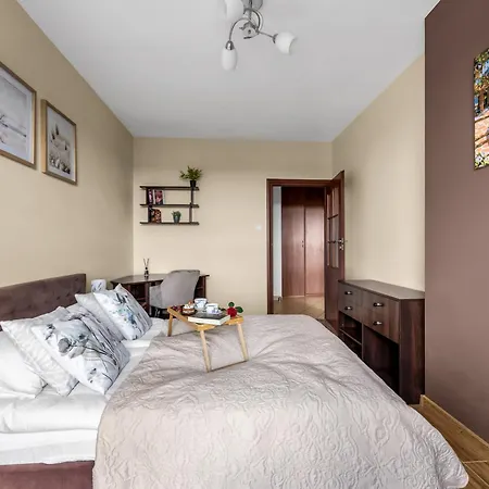 Mokotow - 10th Floor, 52m2 - By Rentujemy