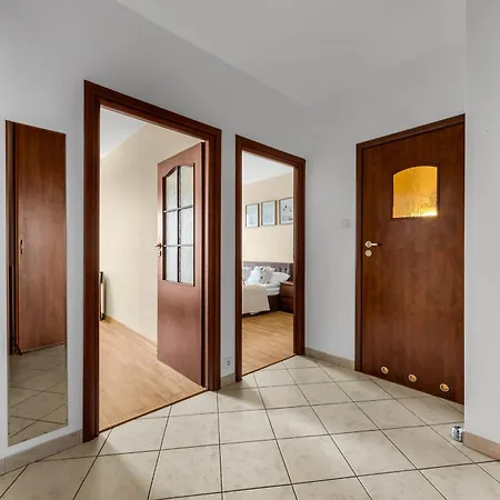 Mokotow - 10th Floor, 52m2 - By Rentujemy